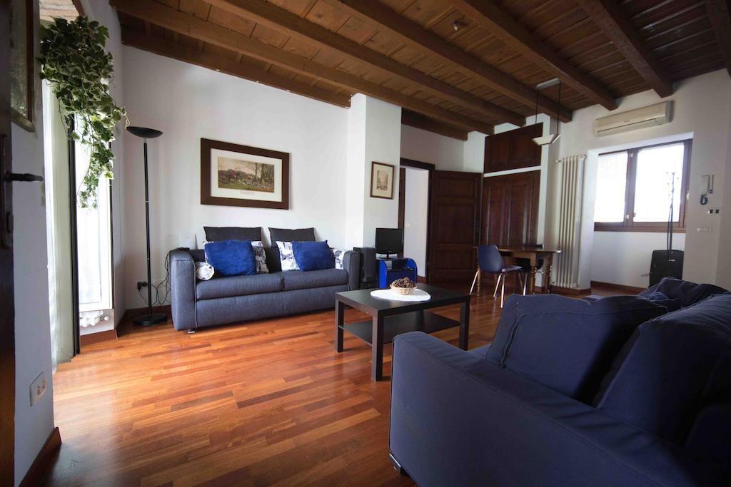 Fleur De Lis Bed & Breakfast Bergamo Room photo